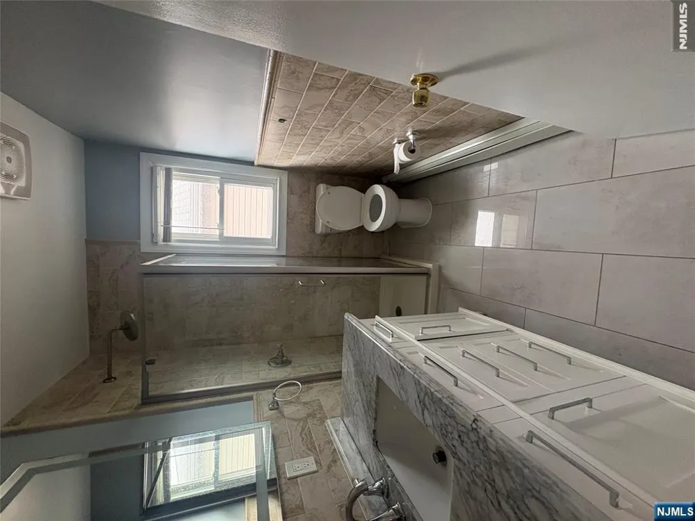 12 Strong Street Wallington, NJ 07057