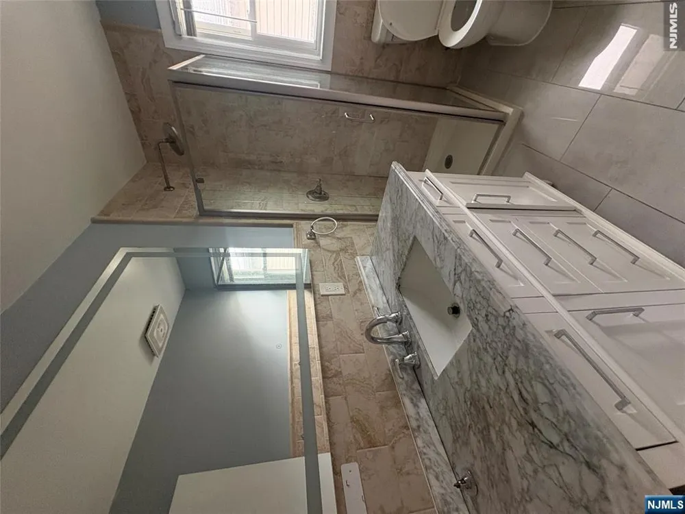 12 Strong Street Wallington, NJ 07057