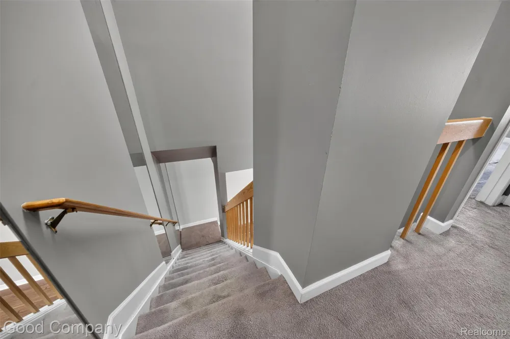 31228 Country Bluff Farmington Hills City, MI 48331