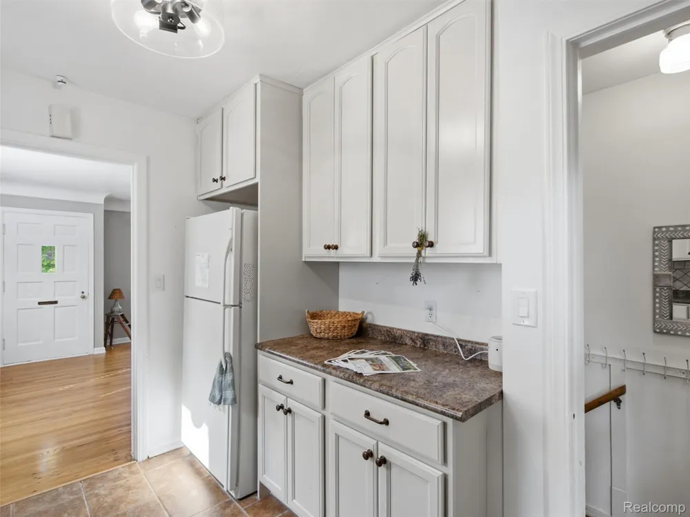 602 Dewey Street Royal Oak City, MI 48067