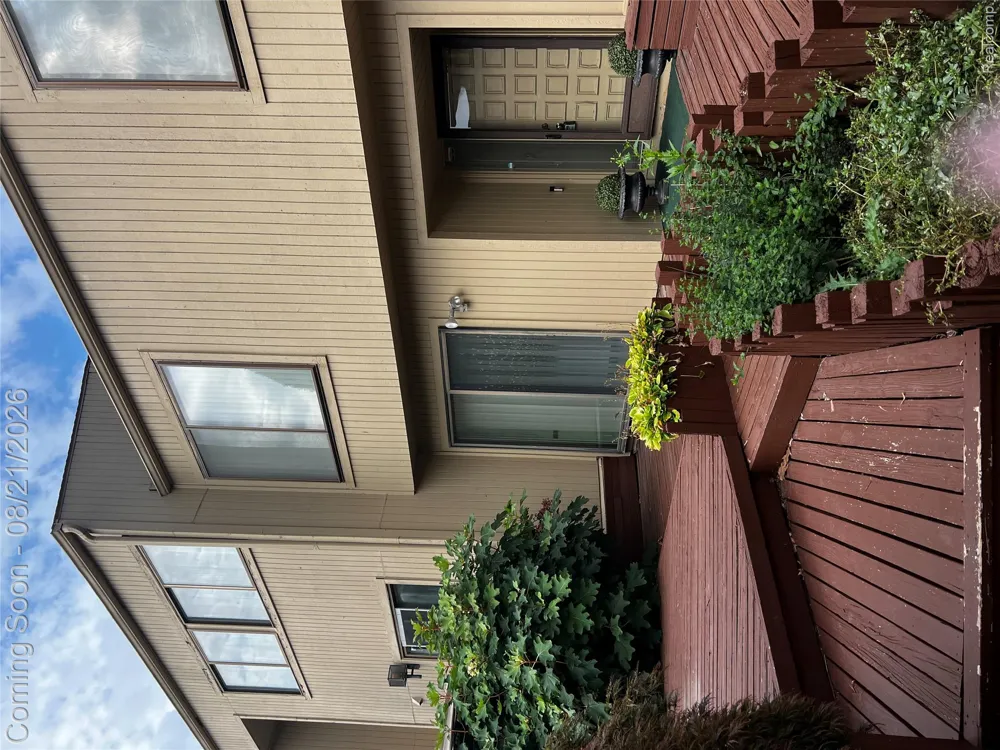7320 Balsam Court West Bloomfield Charter Township, MI 48322