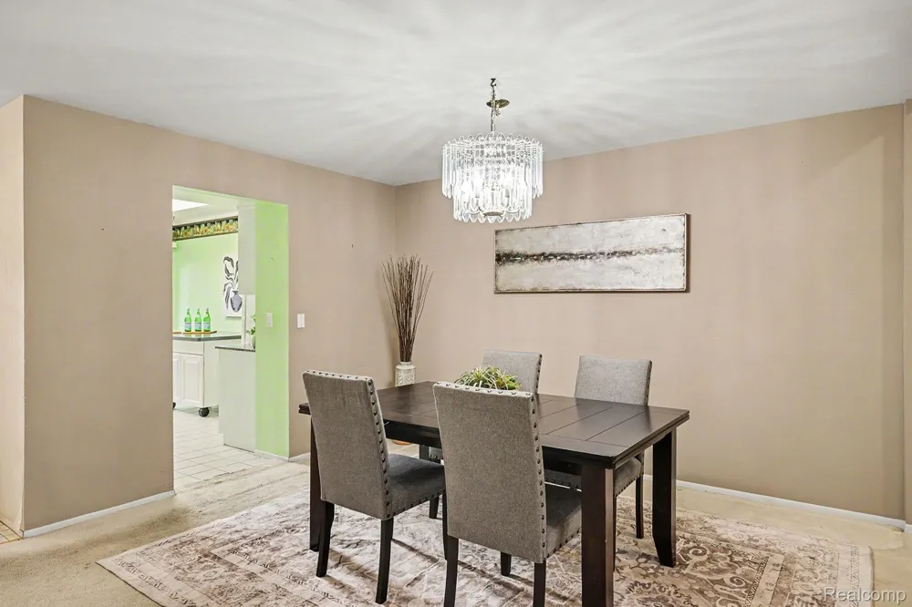 7320 Balsam Court West Bloomfield Charter Township, MI 48322
