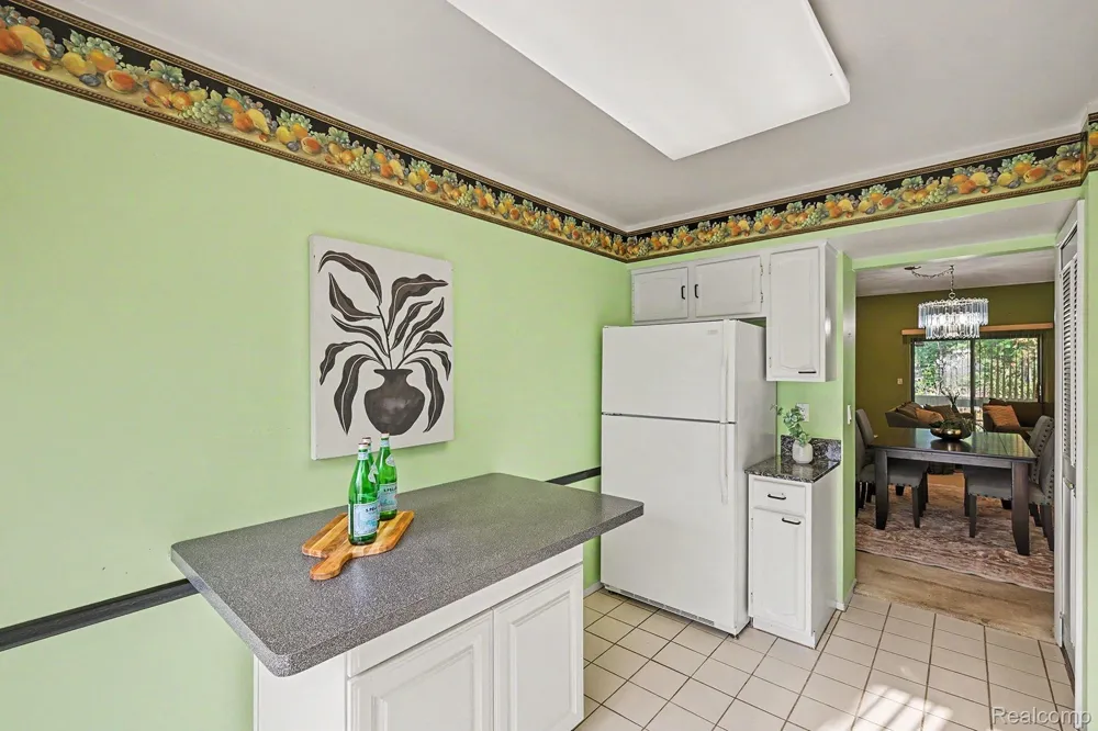 7320 Balsam Court West Bloomfield Charter Township, MI 48322