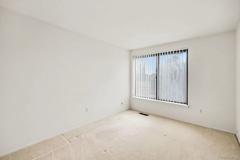 7320 Balsam Court West Bloomfield Charter Township, MI 48322