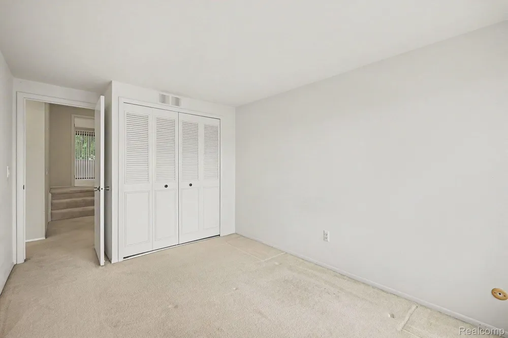 7320 Balsam Court West Bloomfield Charter Township, MI 48322