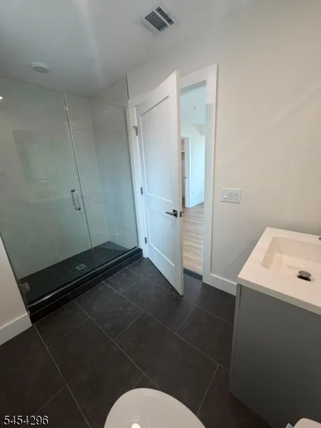 312 Hackensack St Carlstadt, NJ 07072