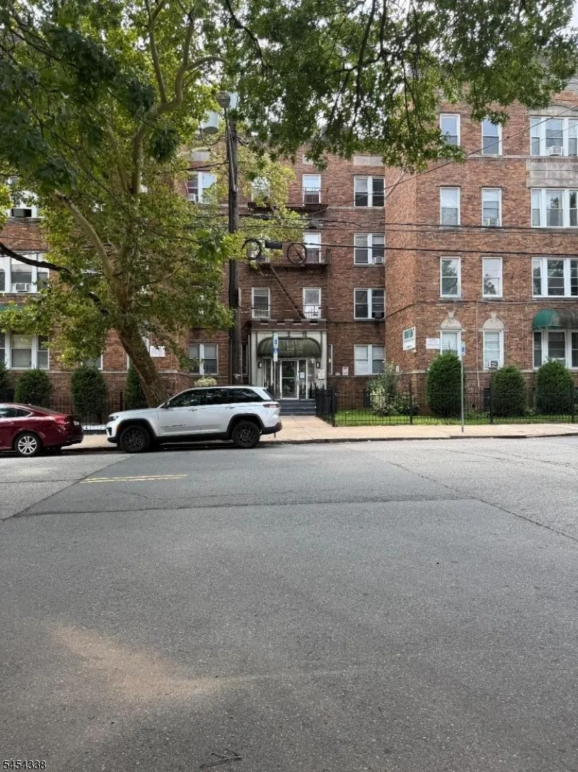 148 Chancellor Ave #B2 Unit B2 Newark City, NJ 07112