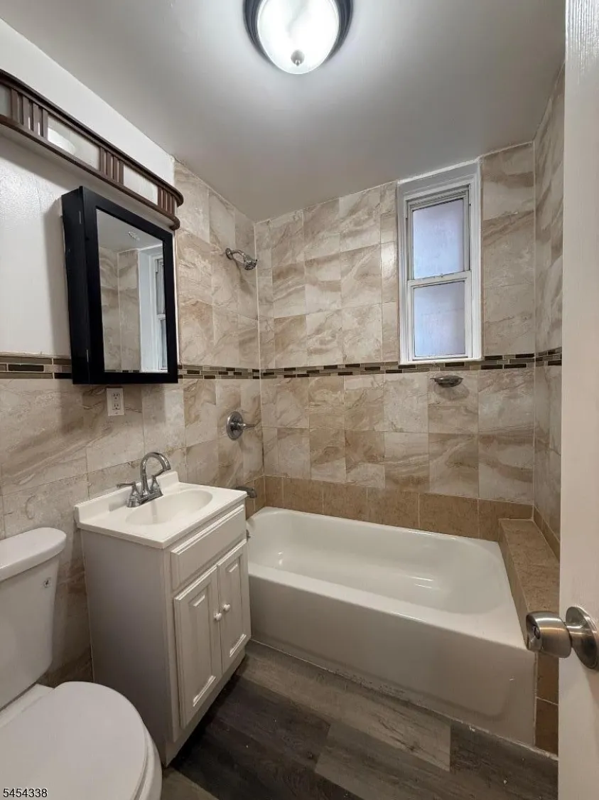 148 Chancellor Ave #B2 Unit B2 Newark City, NJ 07112