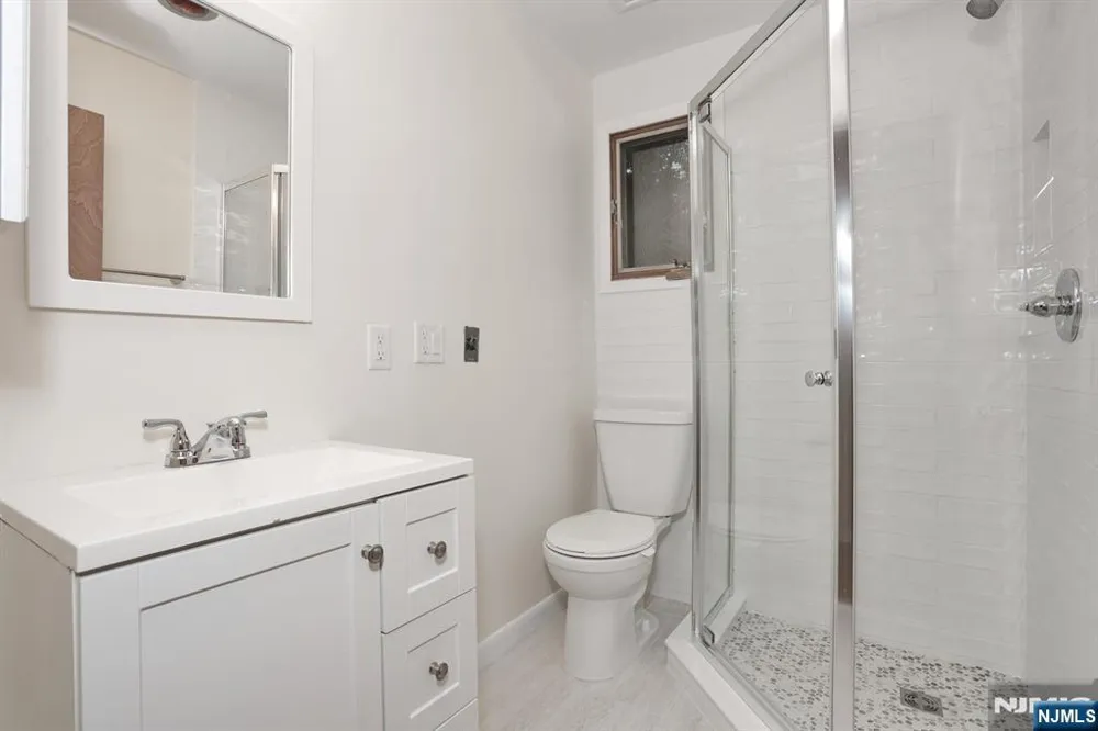 515 N Monroe Street Ridgewood, NJ 07450