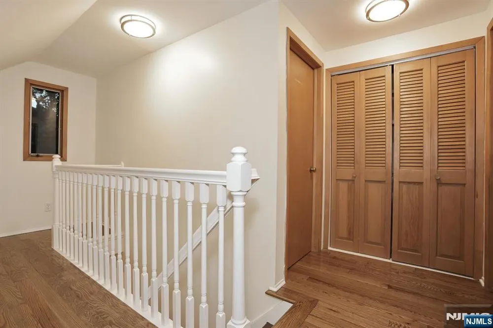 515 N Monroe Street Ridgewood, NJ 07450