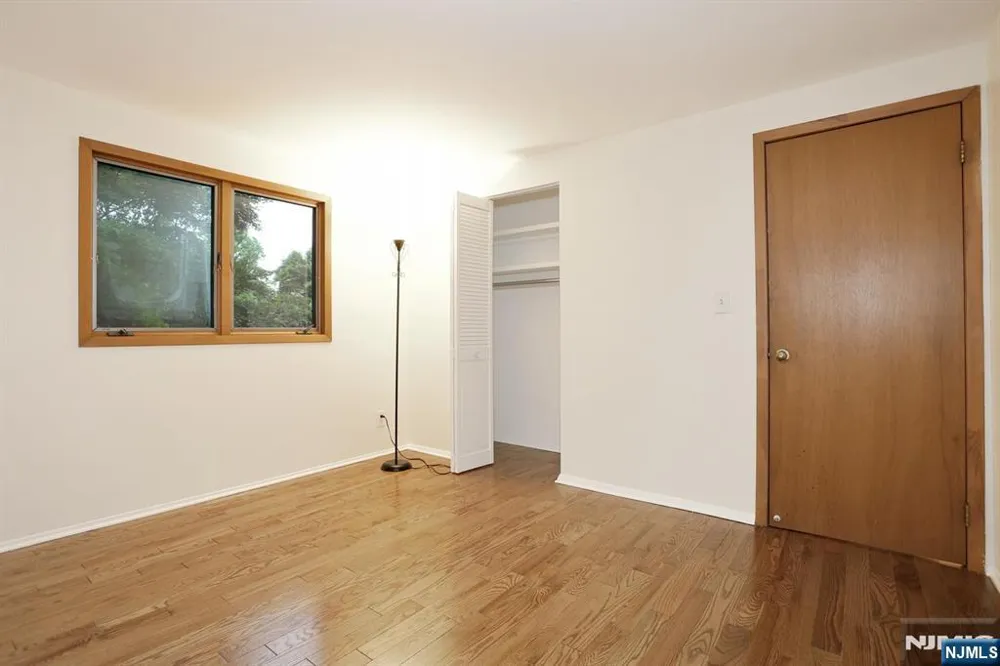 515 N Monroe Street Ridgewood, NJ 07450