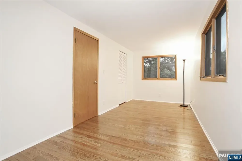 515 N Monroe Street Ridgewood, NJ 07450