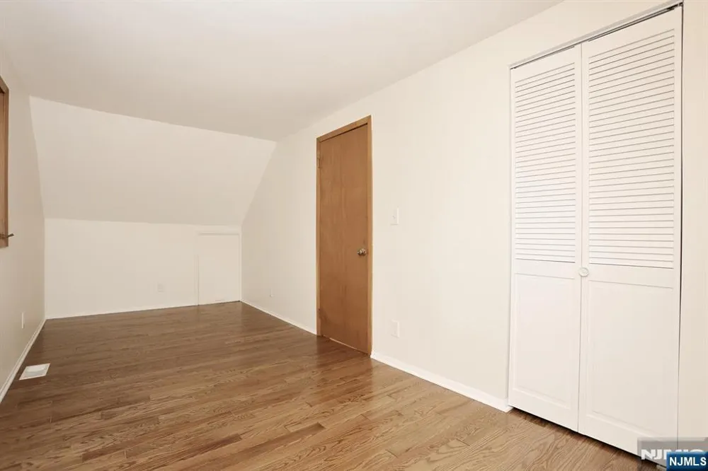 515 N Monroe Street Ridgewood, NJ 07450