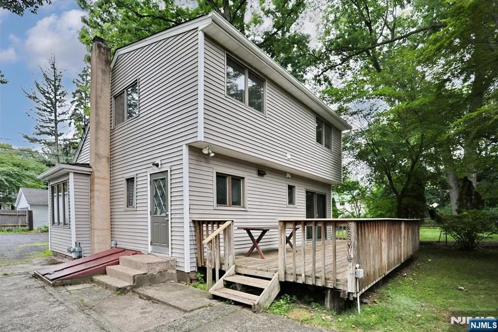 515 N Monroe Street Ridgewood, NJ 07450