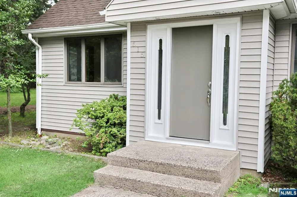 515 N Monroe Street Ridgewood, NJ 07450
