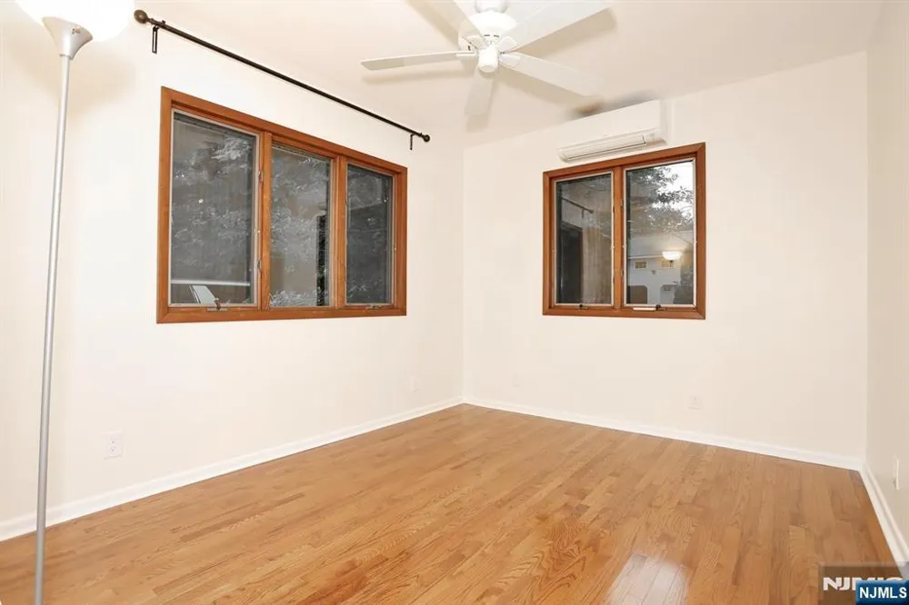 515 N Monroe Street Ridgewood, NJ 07450