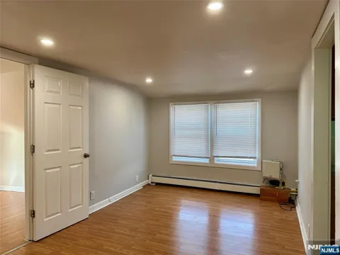 60 Morrissee Avenue 3