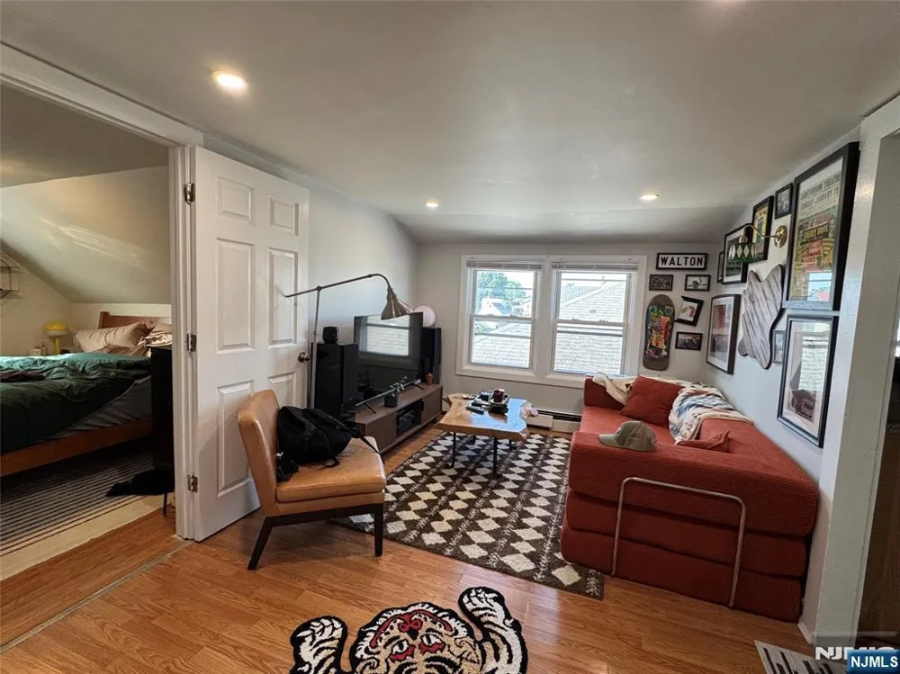 60 Morrissee Avenue 3 Wallington, NJ 07057