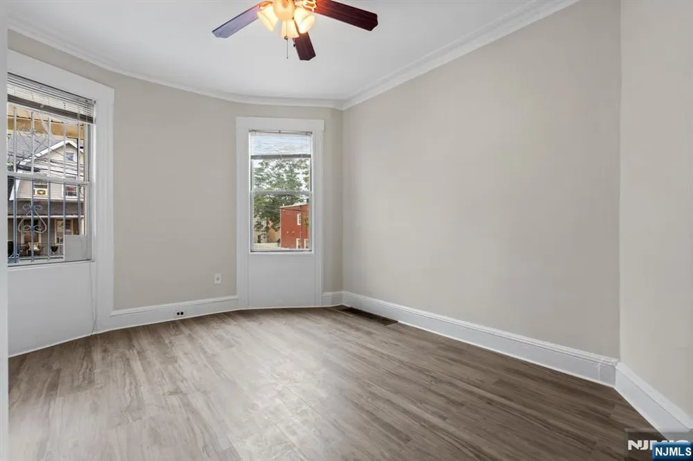 292 Claremont Avenue 1st Floor Jersey City, NJ 07305