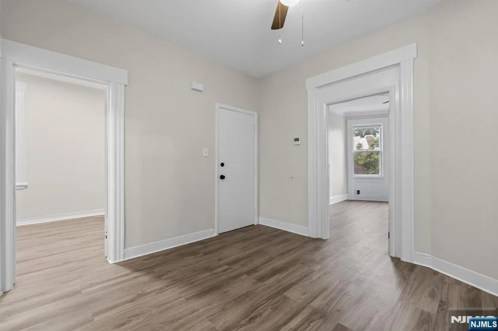292 Claremont Avenue 2nd floor Jersey City, NJ 07305