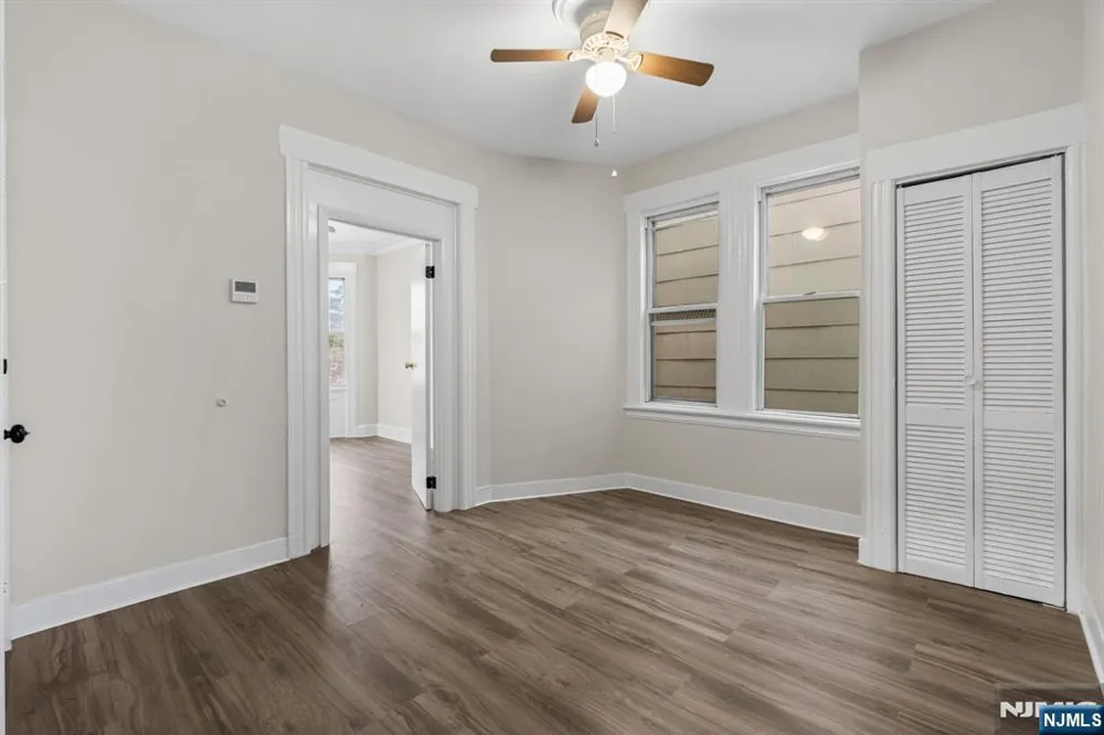 292 Claremont Avenue 2nd floor Jersey City, NJ 07305