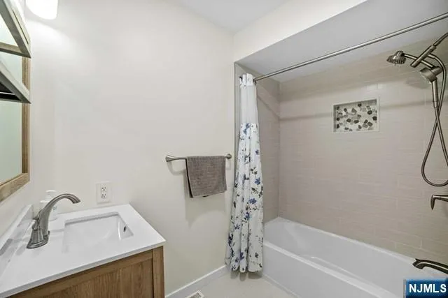 605 River Renaissance East Rutherford, NJ 07073
