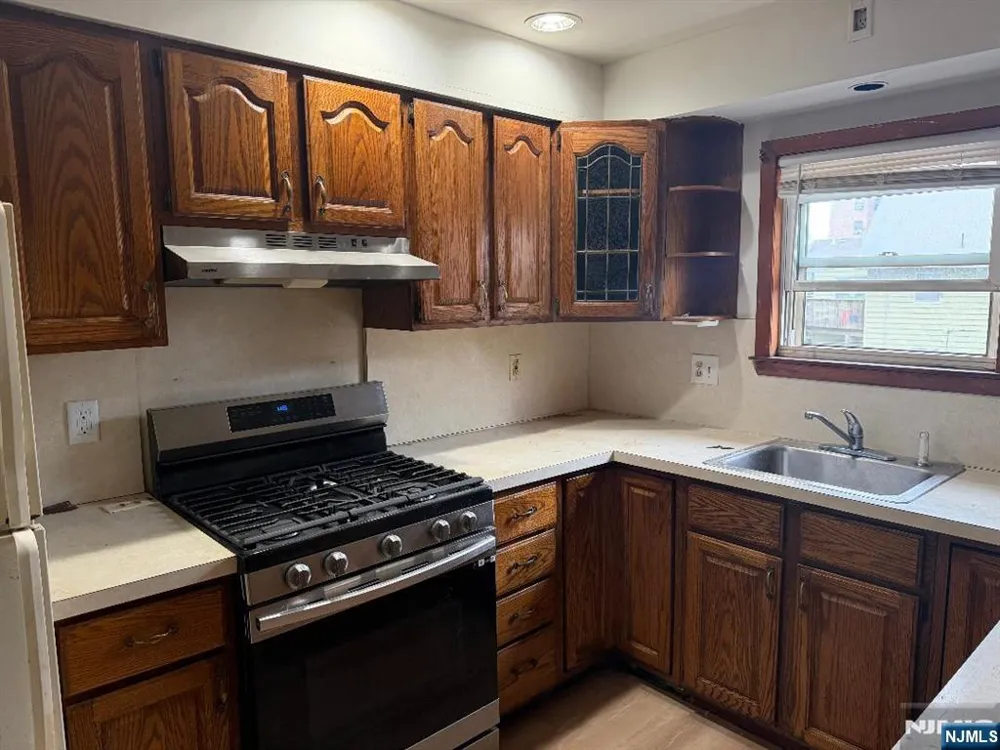 575 Palisade Avenue 2 Cliffside Park, NJ 07010
