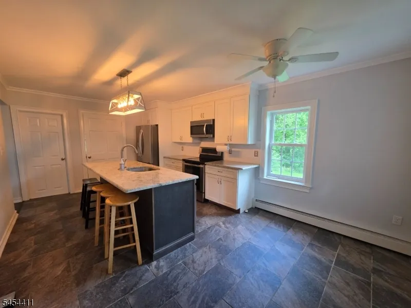 693 Townsbury Rd Mansfield, NJ 07838