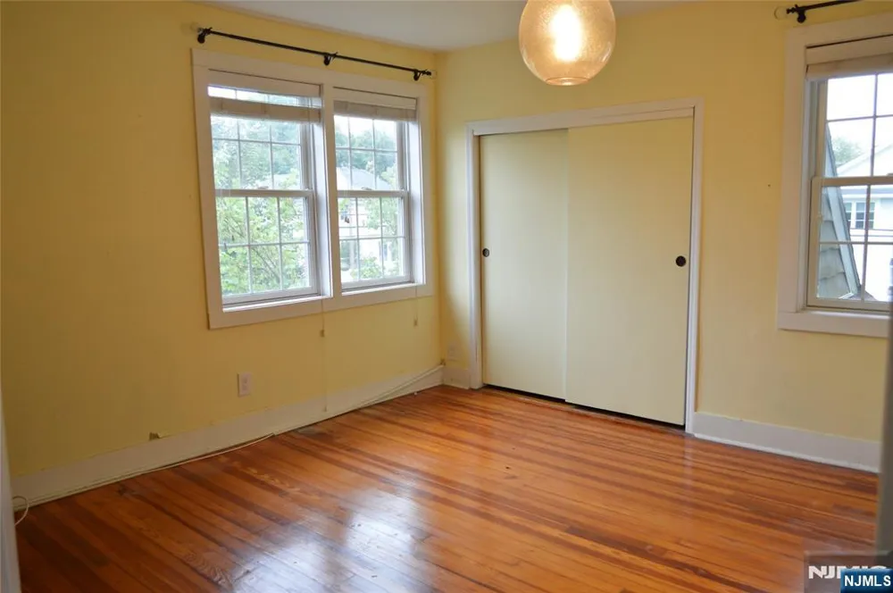 112 Tenafly Road Tenafly, NJ 07670