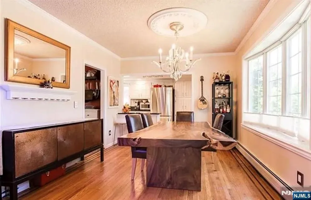 112 Tenafly Road Tenafly, NJ 07670