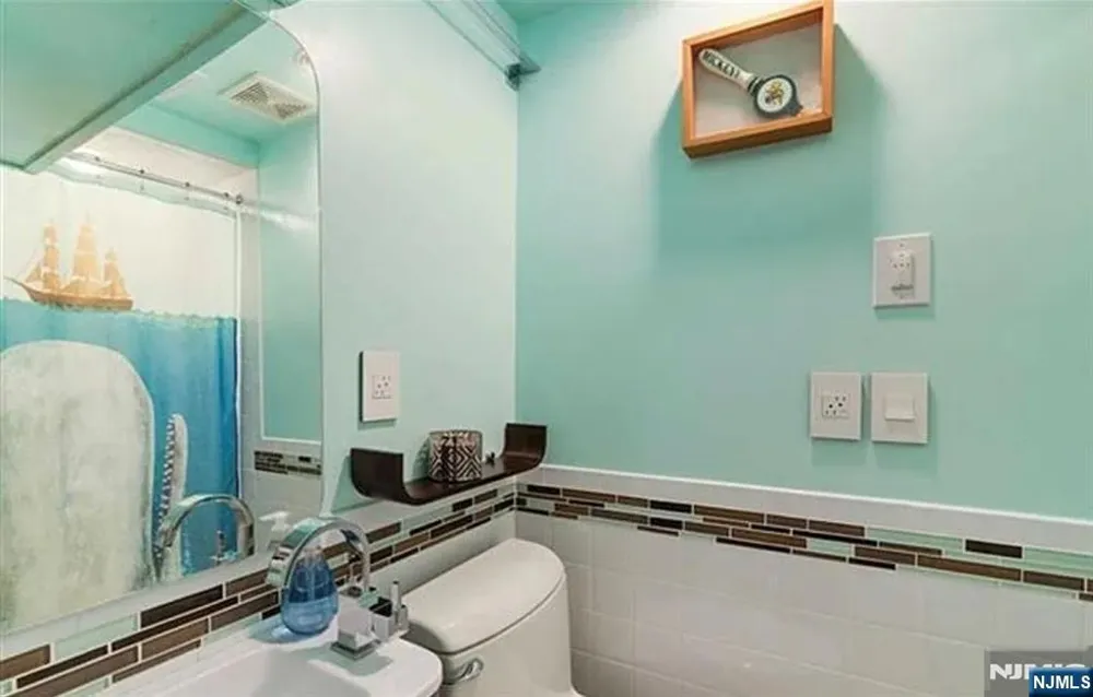 112 Tenafly Road Tenafly, NJ 07670