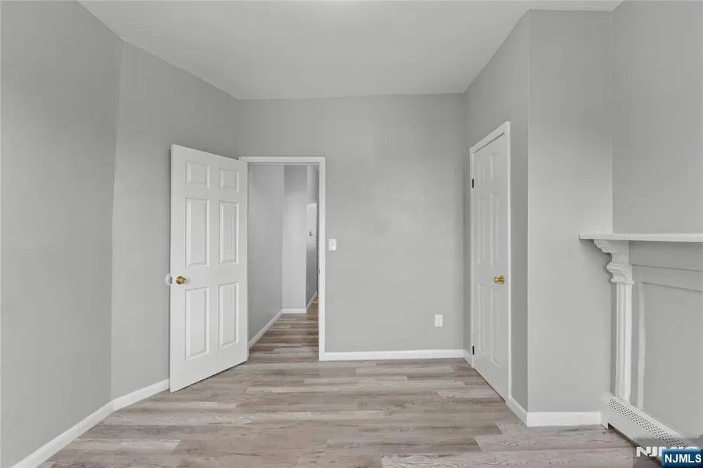 9 Monroe Street 6 Passaic, NJ 07055