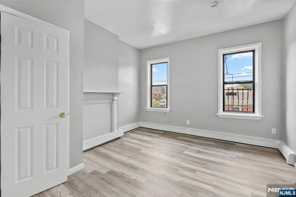 9 Monroe Street 6 Passaic, NJ 07055
