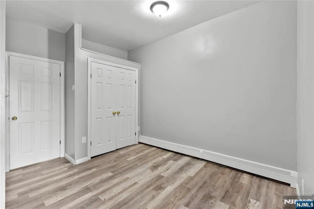 9 Monroe Street 6 Passaic, NJ 07055