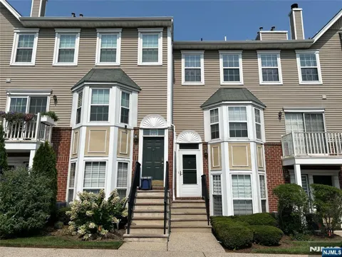 50 Pine Street C400J