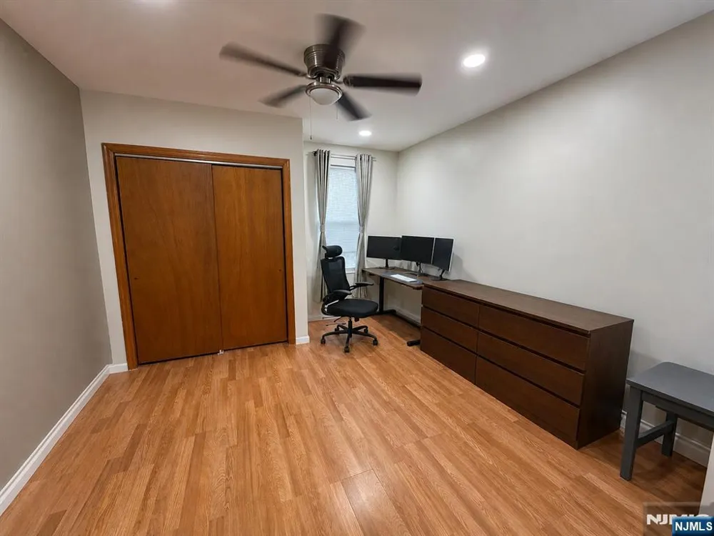 551 Hoboken 2 Carlstadt, NJ 07072
