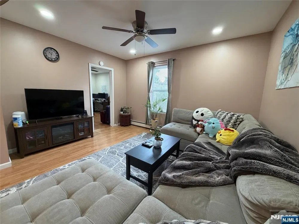 551 Hoboken 2 Carlstadt, NJ 07072