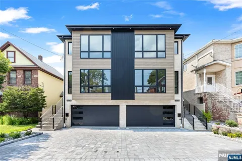 465A 1st Street A