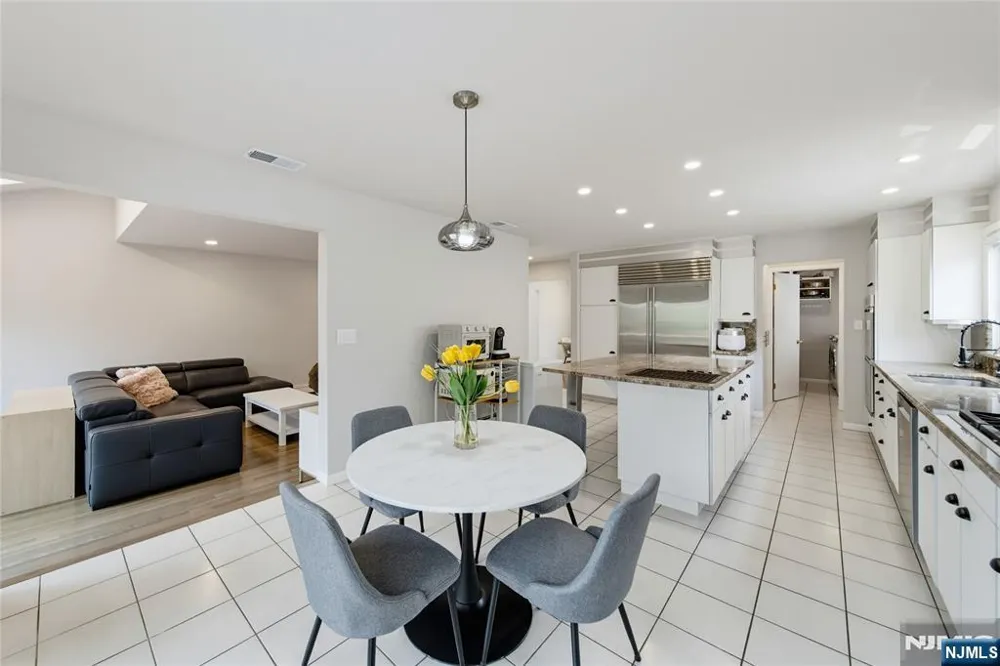 15 Hudson Terrace Englewood Cliffs, NJ 07632