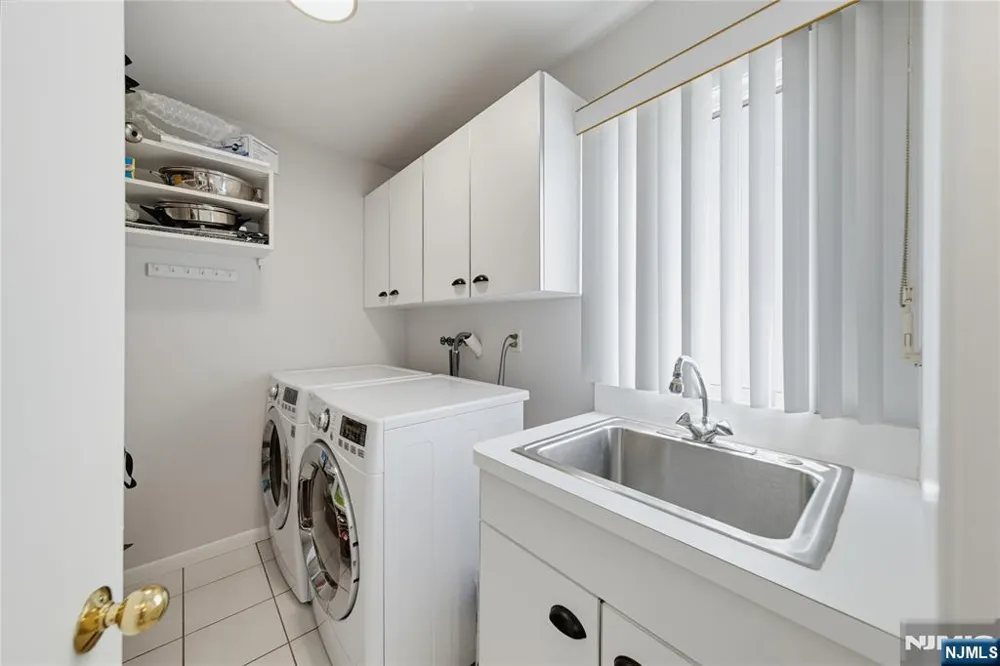 15 Hudson Terrace Englewood Cliffs, NJ 07632