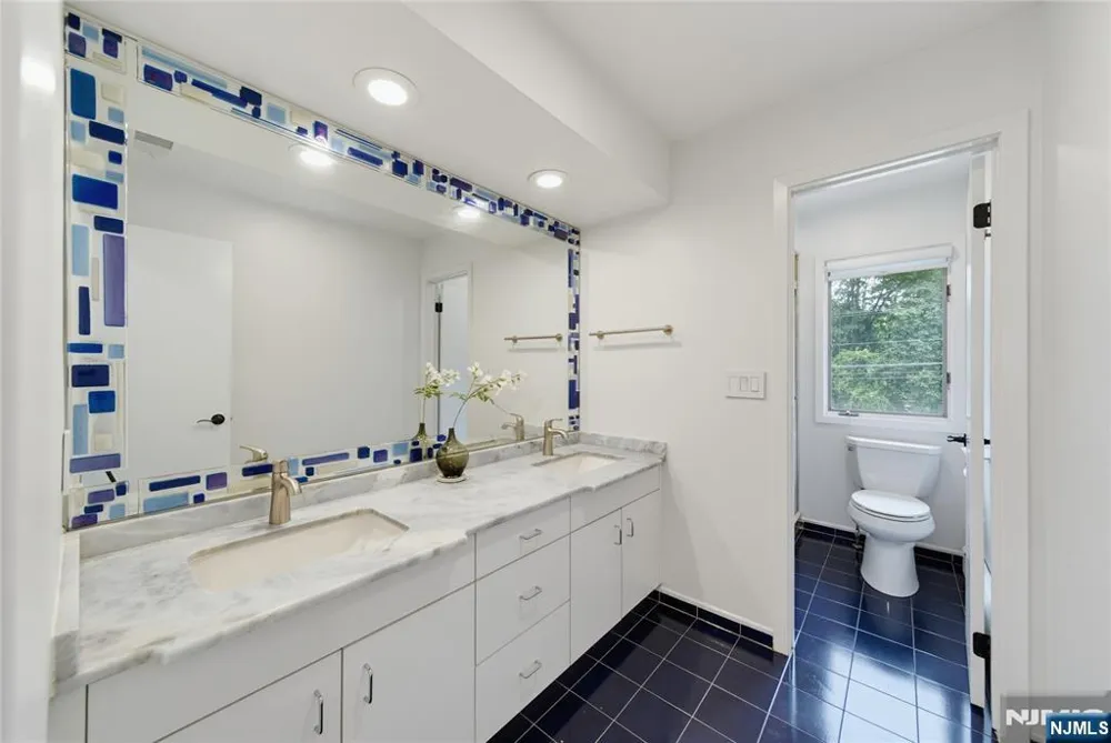 15 Hudson Terrace Englewood Cliffs, NJ 07632