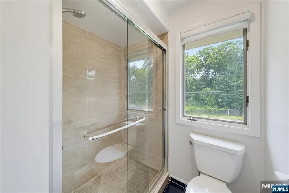 15 Hudson Terrace Englewood Cliffs, NJ 07632