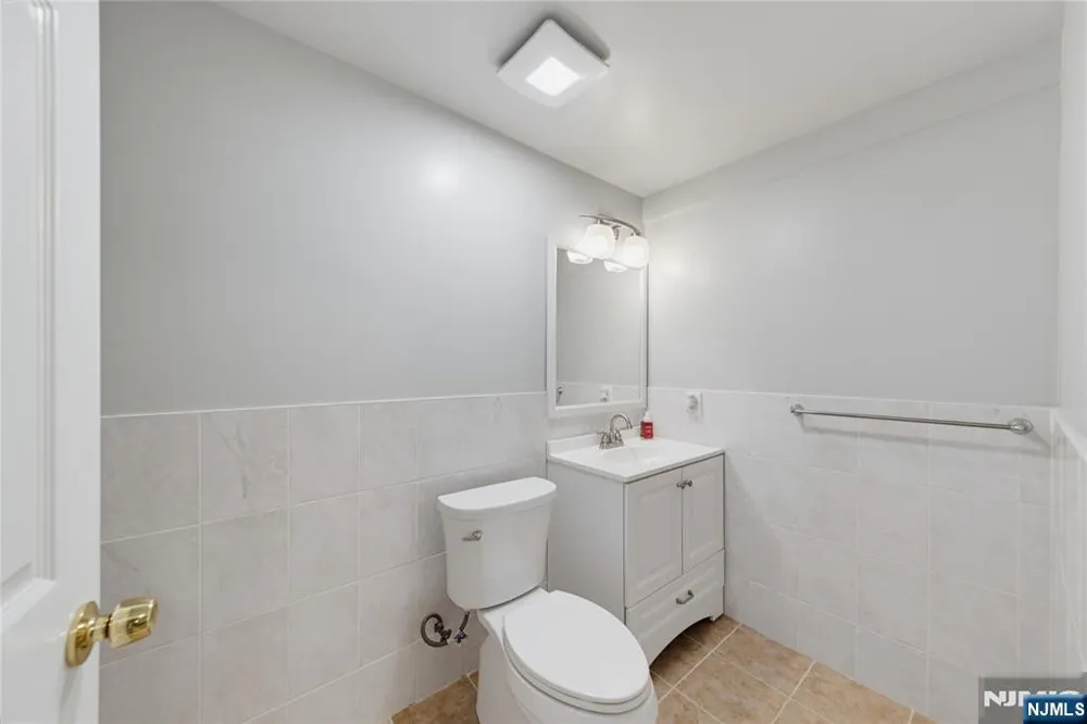 15 Hudson Terrace Englewood Cliffs, NJ 07632