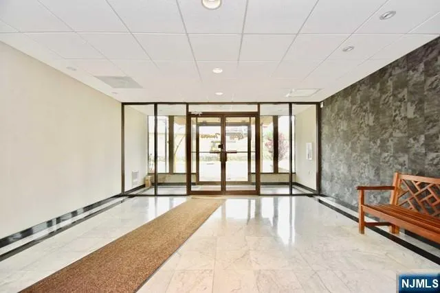 233 12th Street 2A Palisades Park, NJ 07650