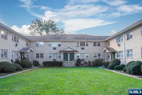 20 Halsey Avenue 18