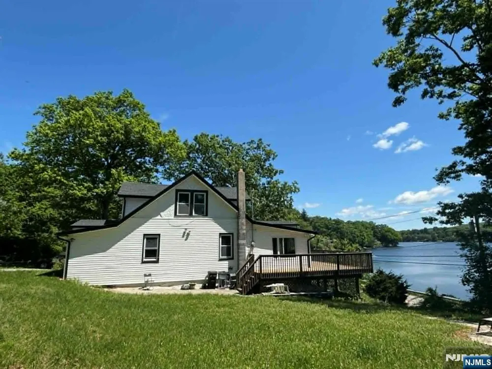 677 Warwick Turnpike West Milford, NJ 07421