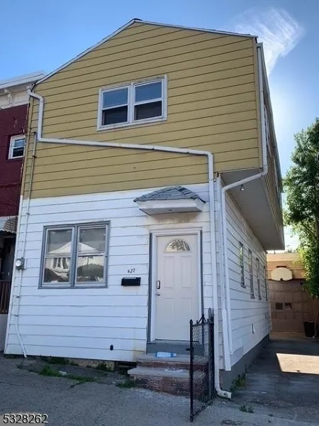 122 E 22nd St Paterson City, NJ 07514