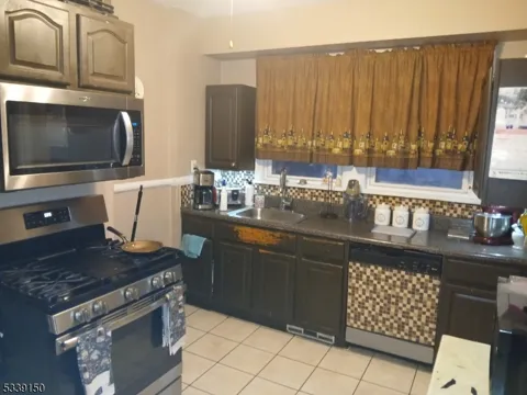 20 Rockland Ter