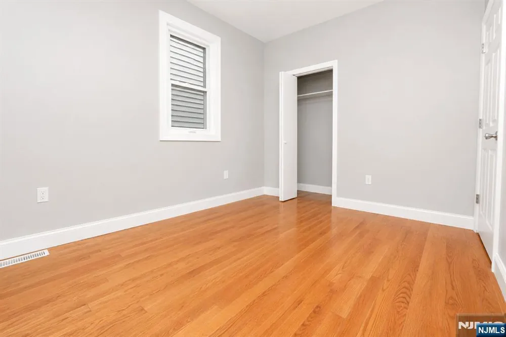 734 Summer Avenue 1 Newark, NJ 07104