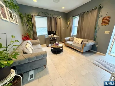 36 Franklin Avenue